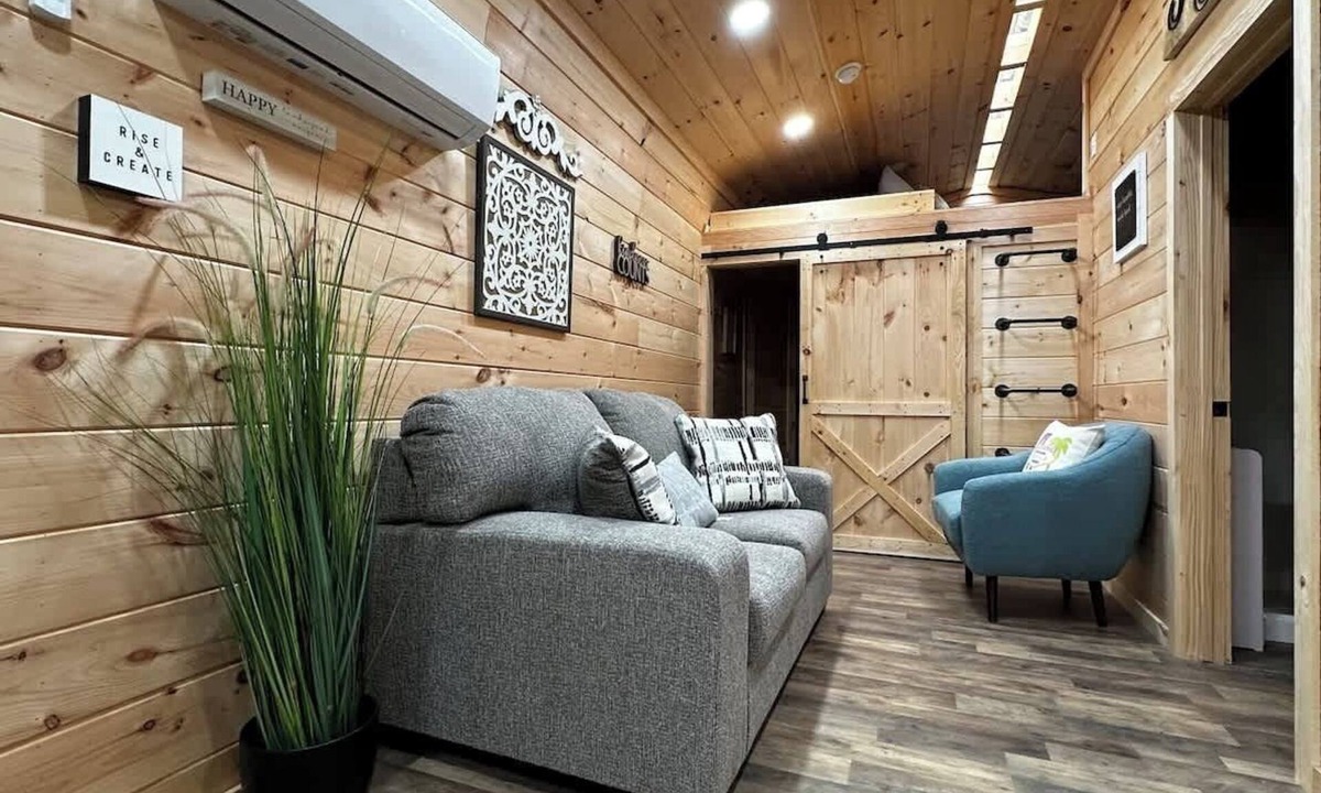 Betsy Layne Cabin | Inspiration Station