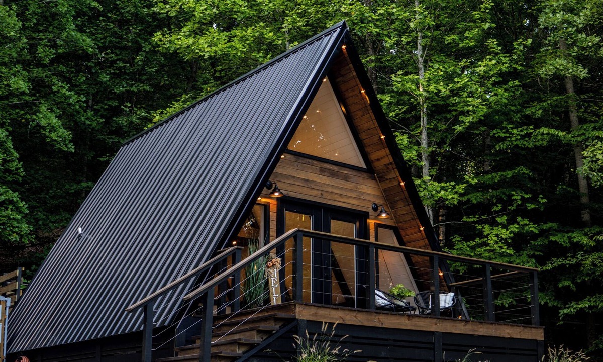 Seymour Cabin | Intimate A-frame with hot tub and outdoor shower tucked in the woods