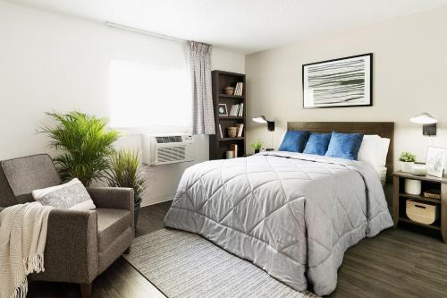 Groesbeck Hotel | InTown Suites Extended Stay Cincinnati OH - Colerain