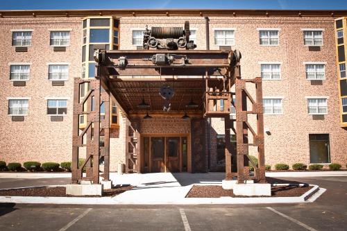 Beloit Hotel | Ironworks Hotel
