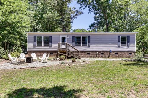 Macon House | It's Our Pleasure! Lake Escape w/Boat Ramp
