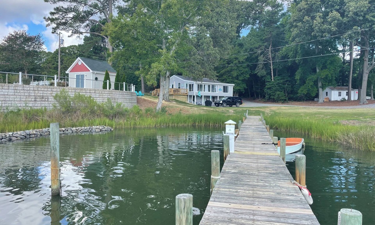 Deltaville House | Jackson Creek Waterfront, Private Dock, Kayaks, Chesapeake Bay, Sleeps 10