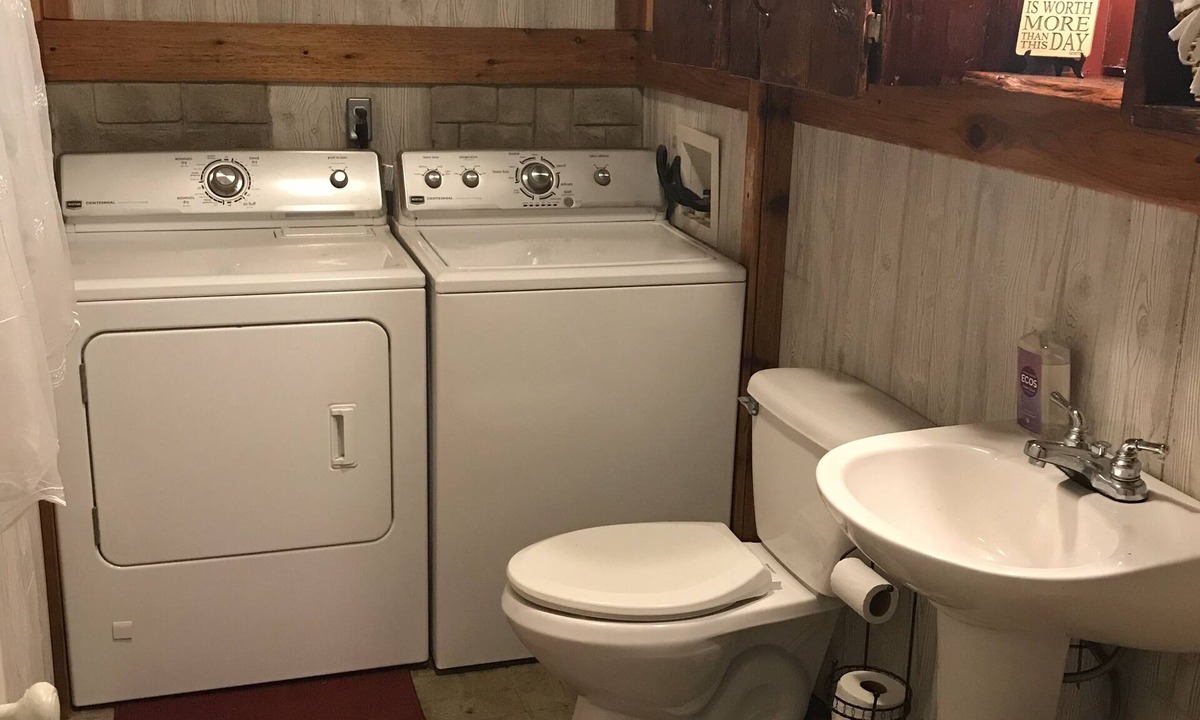 Holcomb House | Junction Guest house