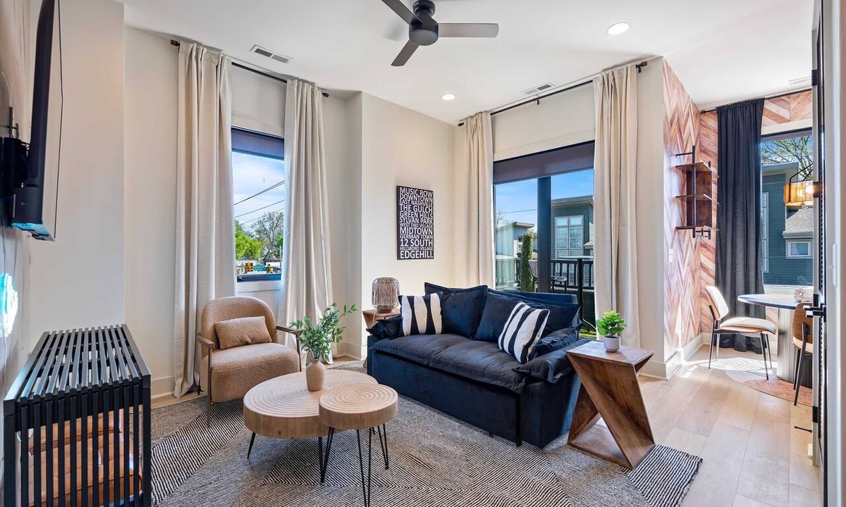 East Nashville Apartment | Kay’s Perch Modern 1BR Corner Retreat
