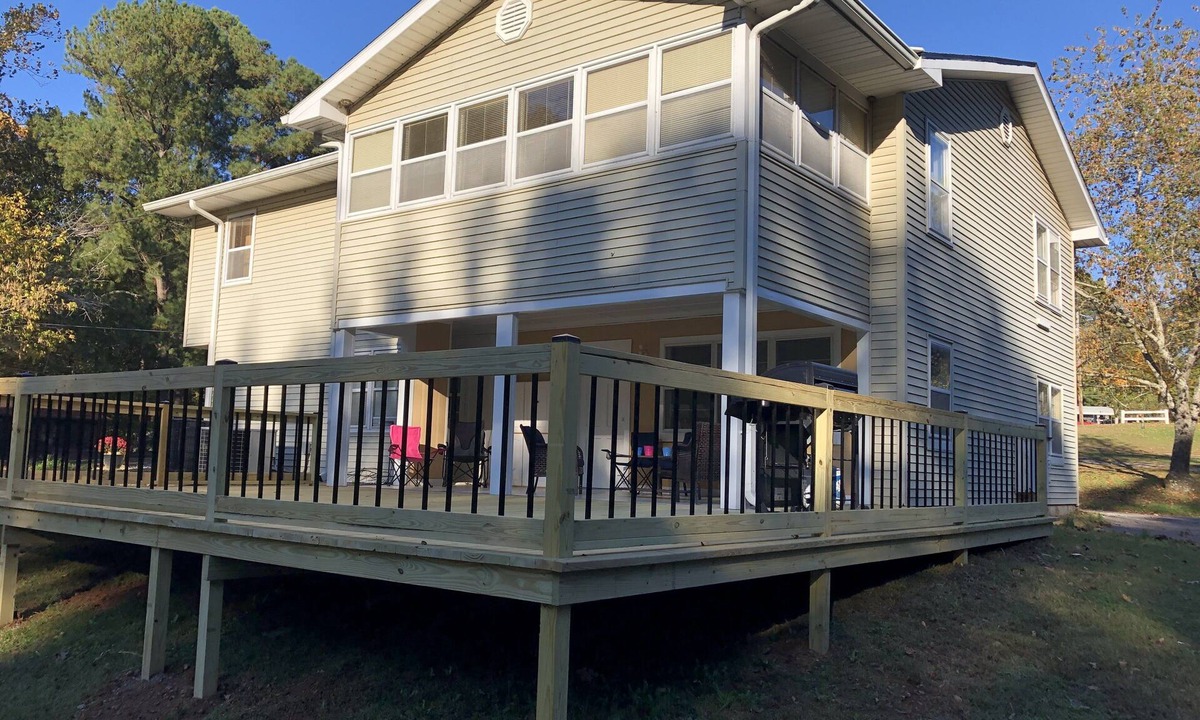 Benton House | Kentucky Lake House
