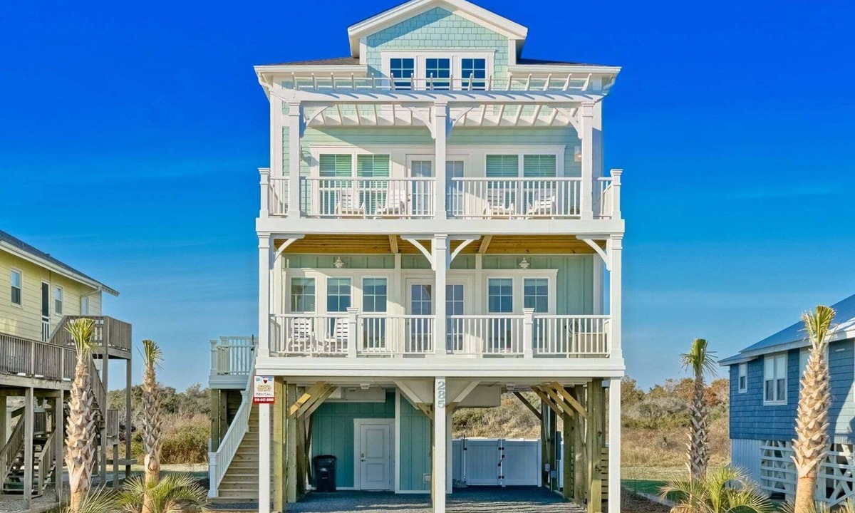 Holden Beach House | Knot A Care: Oceanfront 4BR, 4BA beauty in Holden Beach, perfect for 12 guests.
