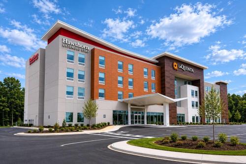 Mebane Hotel | La Quinta Inn & Suites by Wyndham Mebane