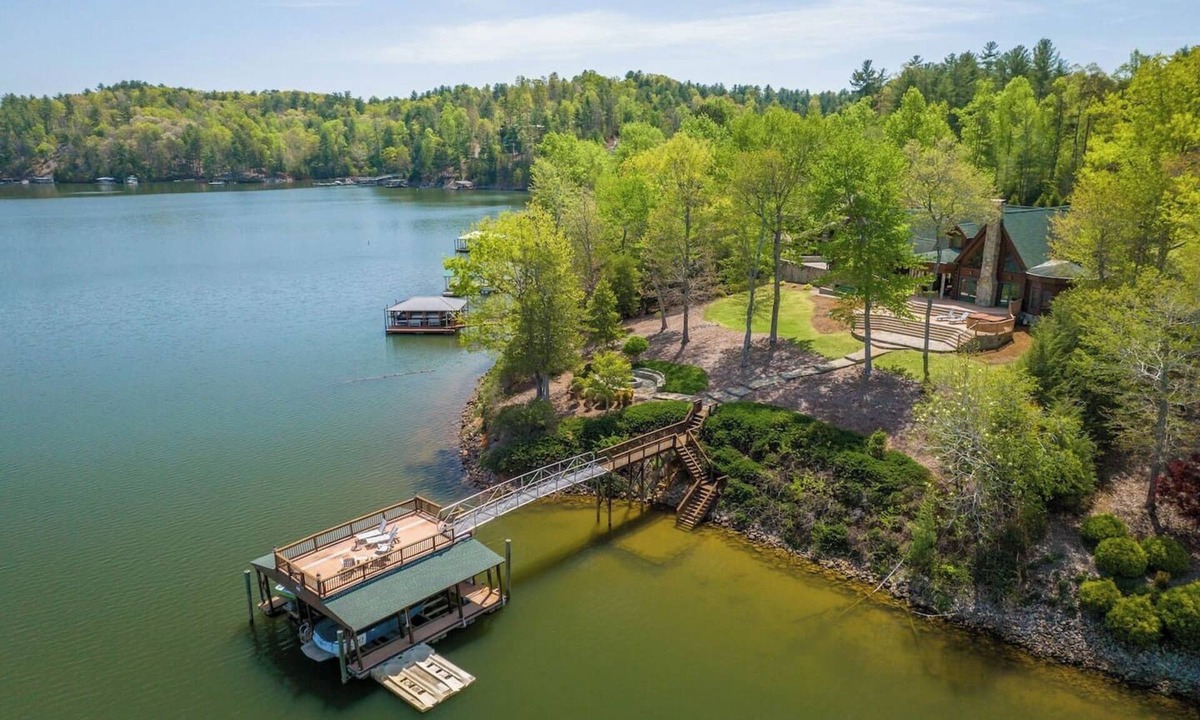Nebo House | Lakefront Family Retreat: Dock, Firepit & Mtn View