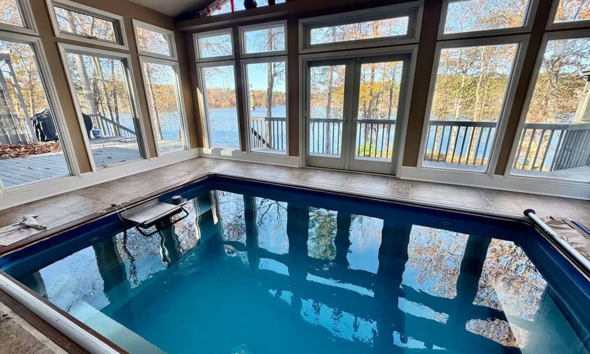 Jamestown House | Lakefront Retreat with Private Indoor Heated Pool