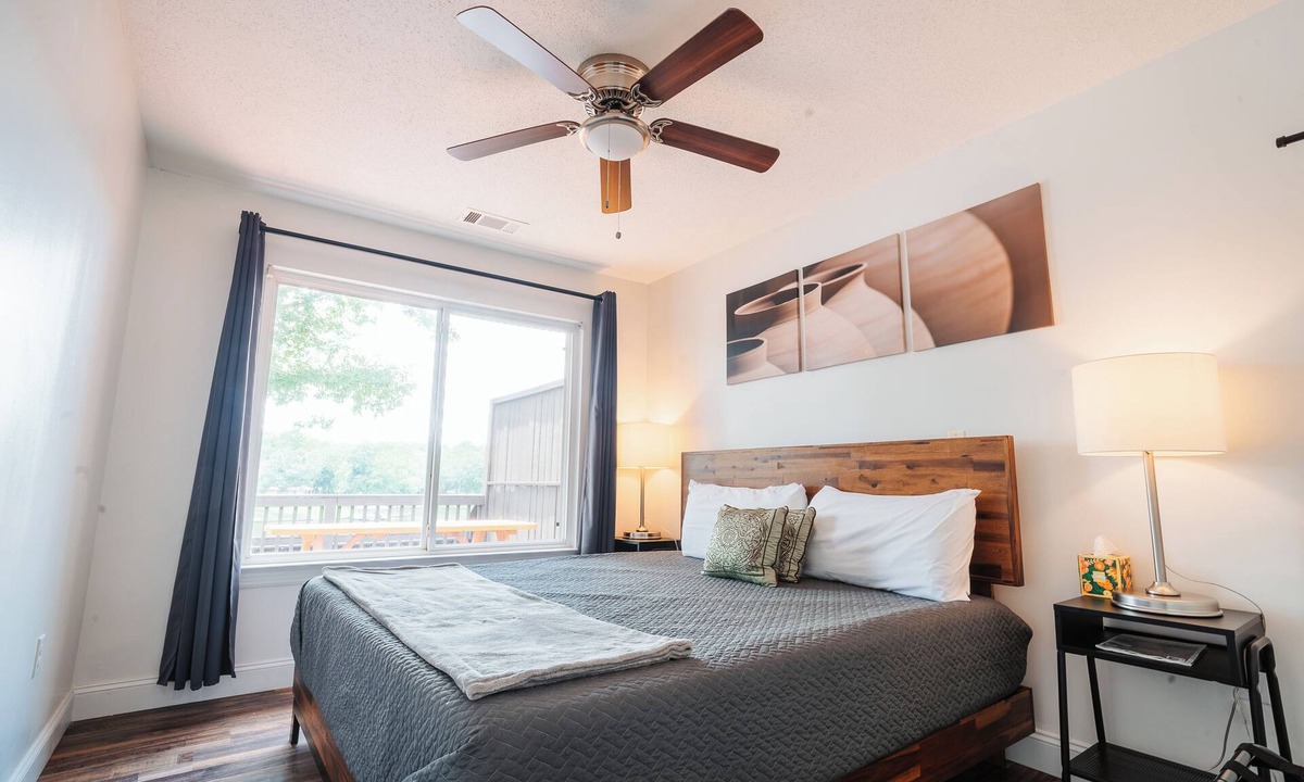 Wedowee Apartment | Lakefront Villa 4/Dock Access