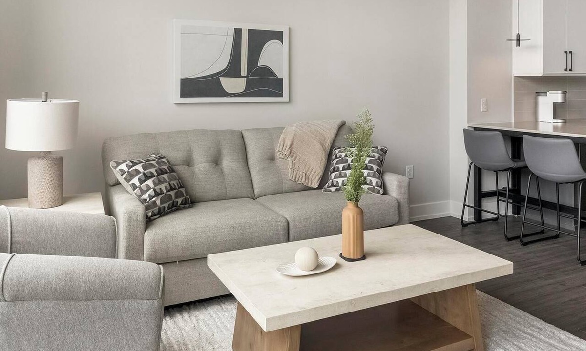 Southwest Raleigh Apartment | Landing | Amazing 1BD in Caraleigh