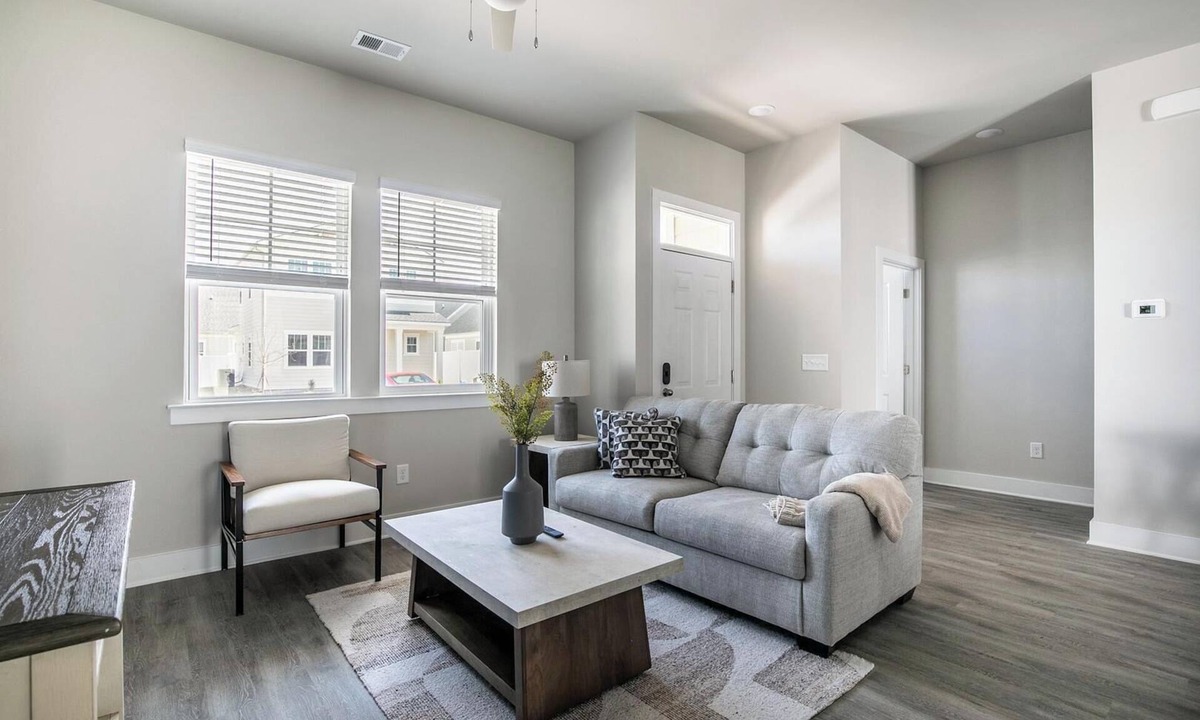 Longs Apartment | Landing | Amazing 2BD, Gym