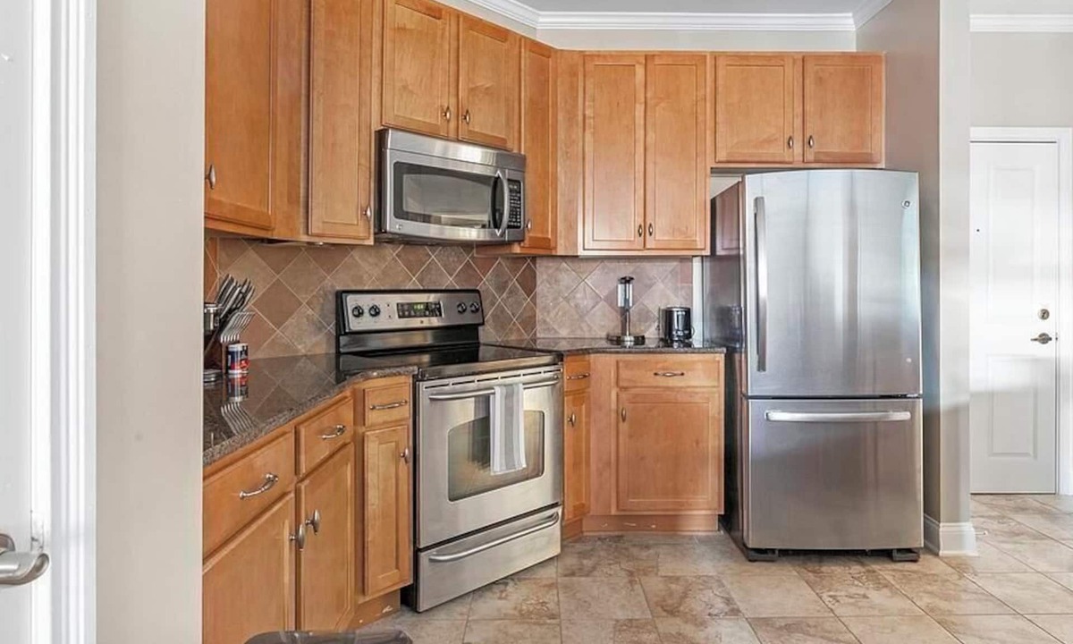 Greensboro Apartment | Landing at The Village Lofts - 1 Bedroom in Downtown Greensboro