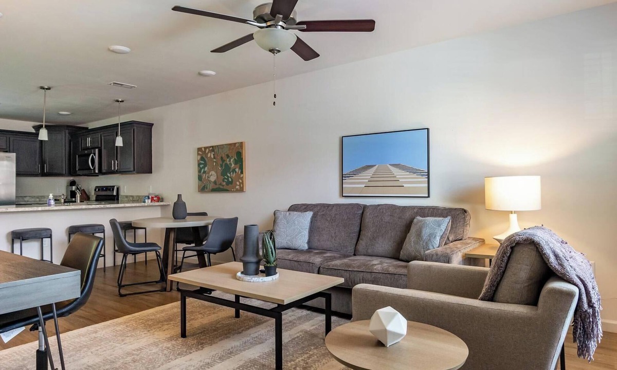 Lyman Apartment | Landing | Beautiful 2BD, Gym, Clubhouse