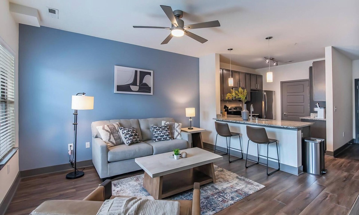 Hurstbourne Apartment | Landing | Chic 1BD, Clubhouse, Gym