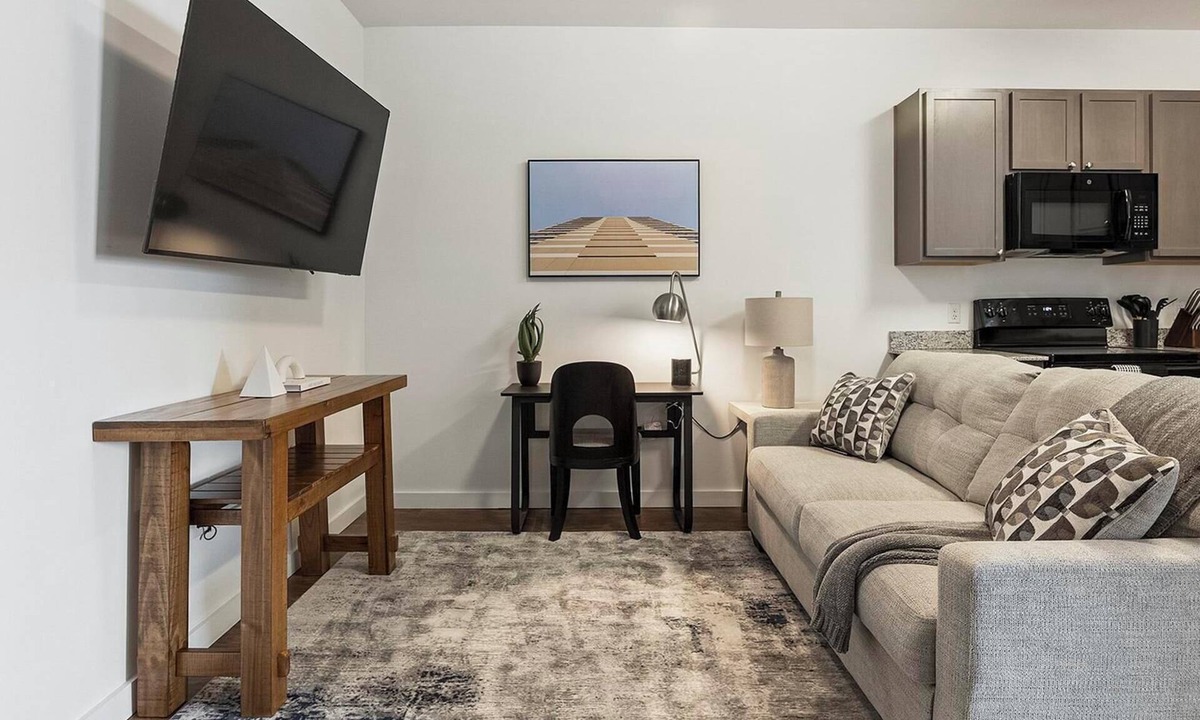 Church Hill Apartment | Landing | Chic 2BD, Rooftop Lounge, Clubhouse