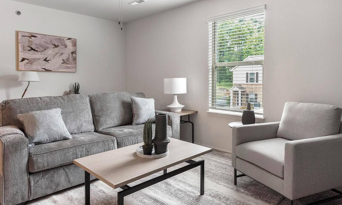 Lyman Apartment | Landing | Spectacular 1BD, Pool, Clubhouse