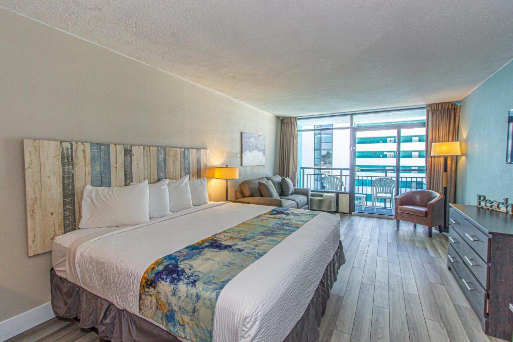 Myrtle Beach House | Landmark Resort King Suite Unit 716 Beautifully Renovated Sleeps 4
