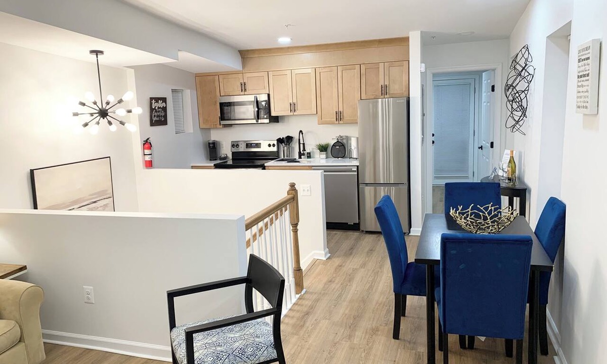 Riverside Apartment | Lavish Luxe 2BD/1BA apartment in Federal Hill