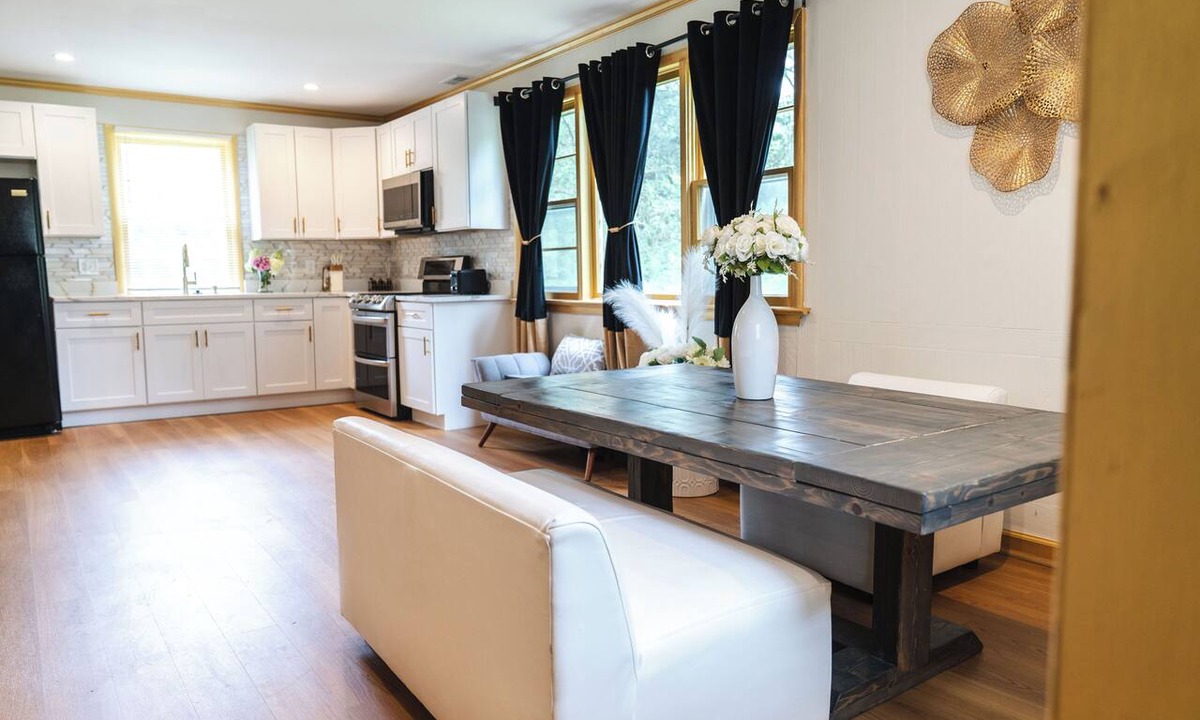 Upper Marlboro Bed & Breakfast | Legacy Villa
