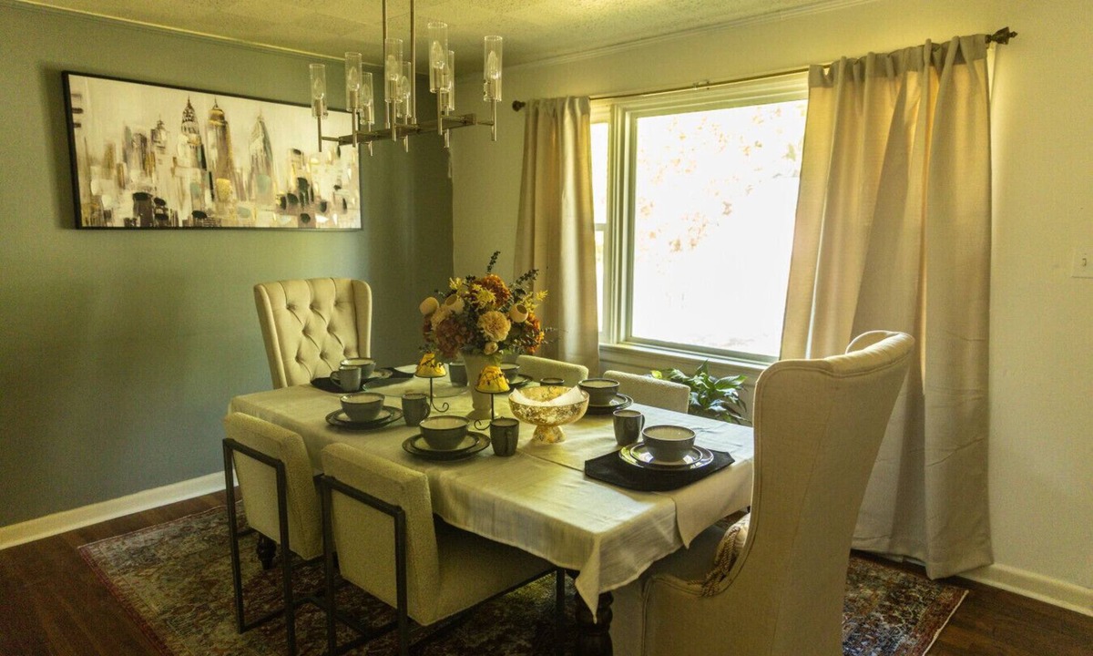 South Richmond House | Lisa's Ranch in Richmond