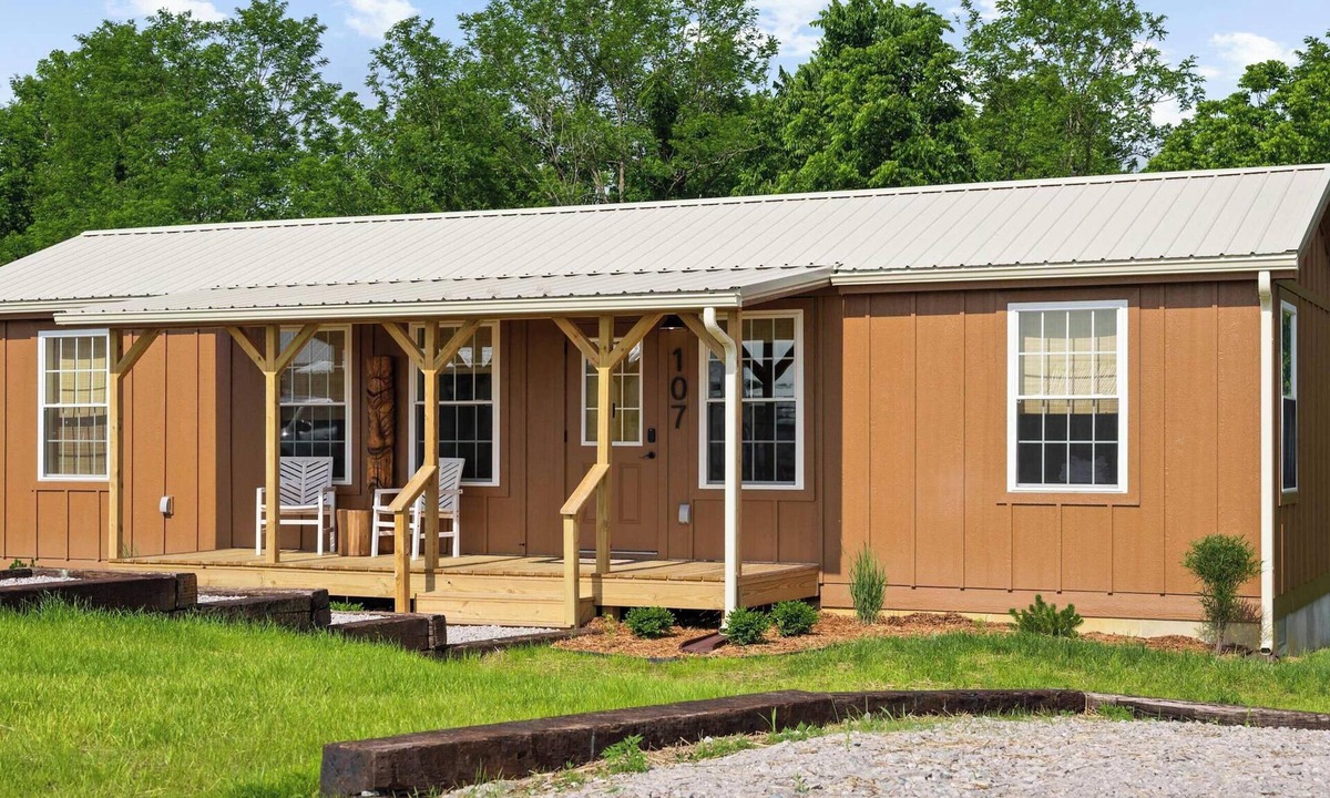 Williamstown Cabin | Lodge 107 at Eden Reserve—Safari Cabin Near Ark