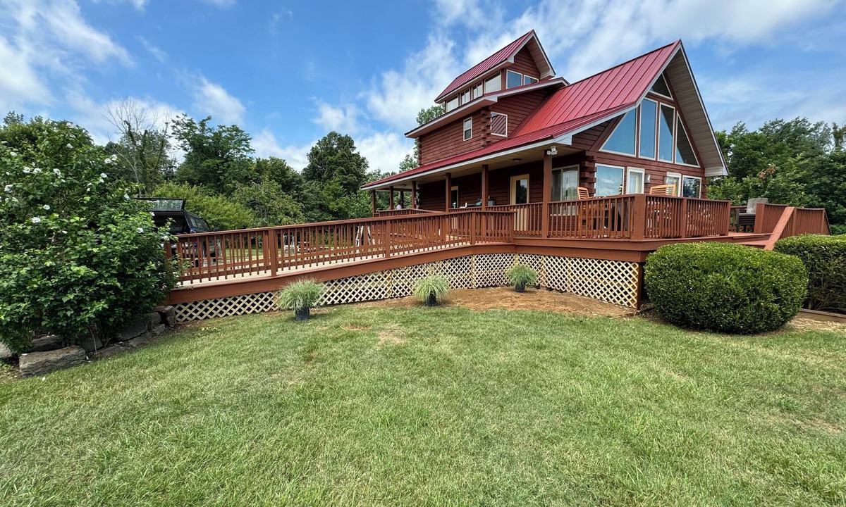 Leopold Cabin | Lodge at Buzzard Roost: Cliff-Top Ohio River Views, Hot Tub, ADA Accessible