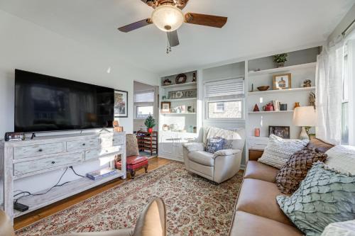 Lexington House | Lovely Lexington Home: 4 Mi to Downtown!