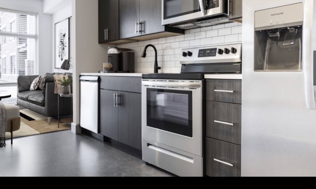 Richmond Apartment | Lovely Luxury Apartment W/Patio Near VCU & VUU - Minutes away from Downtown