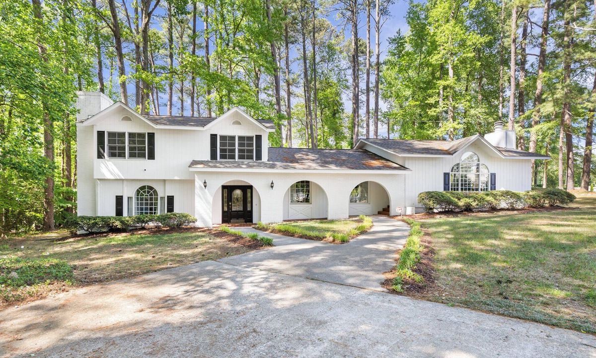 Durham House | Luxe 4BR Estate Hot Tub, Game Room, Piano