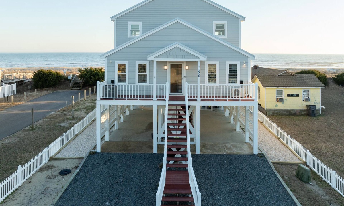 Holden Beach House | 🌊 Luxe Oceanfront Escape 4BR + Private Pool & Stunning Views