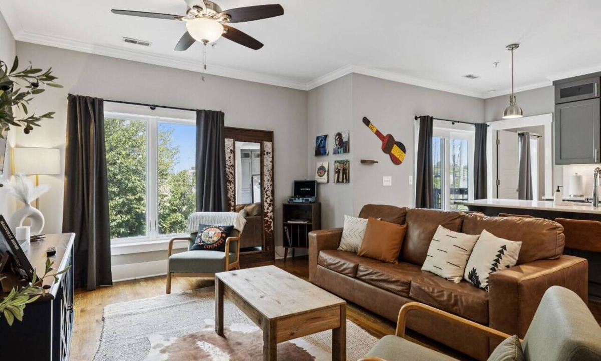Inglewood Condo | Luxury 2B Nashville Condo with rooftop