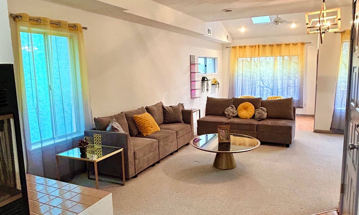 Buckroe Beach House | Luxury by the Bay: 2-bedroom Beach House Hampton
