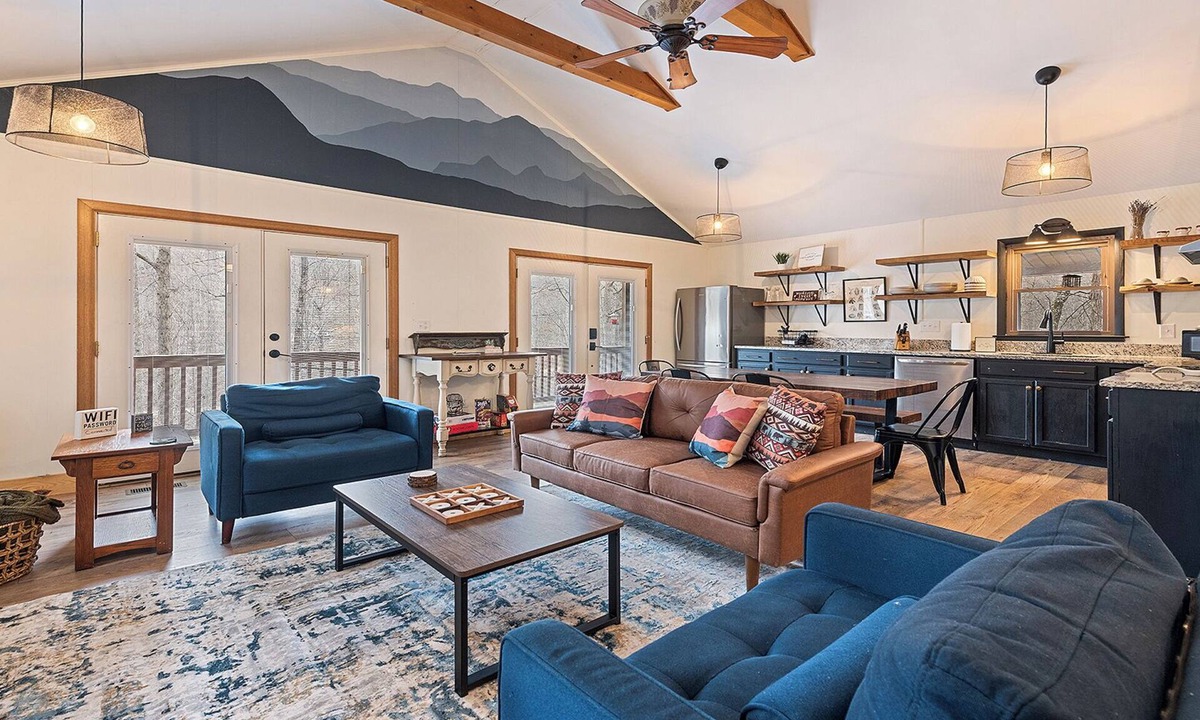 Sylva Cabin | Luxury Family Friendly Renovated Mountain Lodge w Hot Tub - Peaceful Retreat