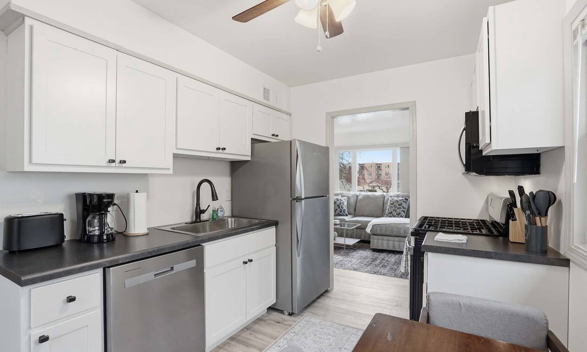 Spring Harbor House | Madison 2BR with Laundry, AC & Parking