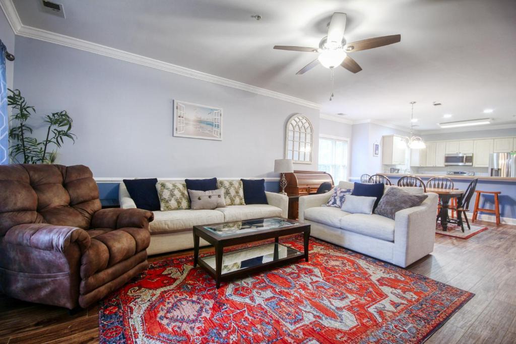 Central Myrtle Beach Apartment | Magnolia Pointe 105