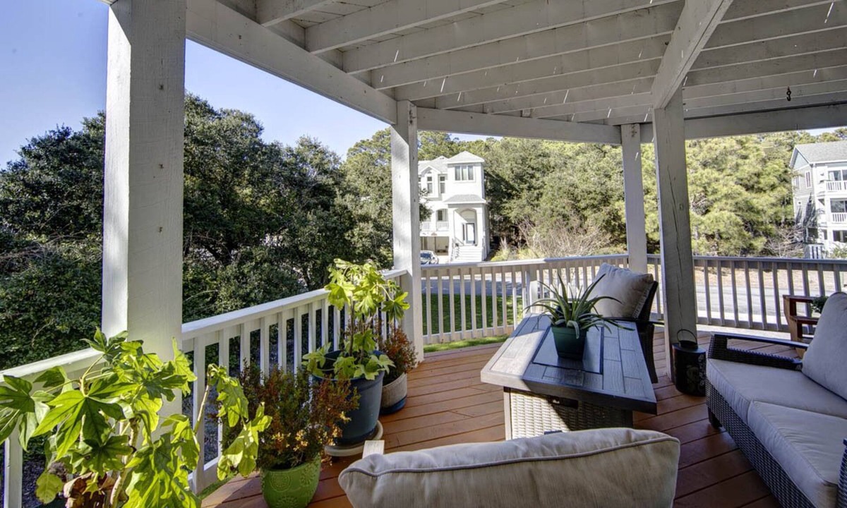 Monteray Shores House | MarshMellow: Corolla Soundside Oasis, Premium Amenities, Minutes to Wild Horses!