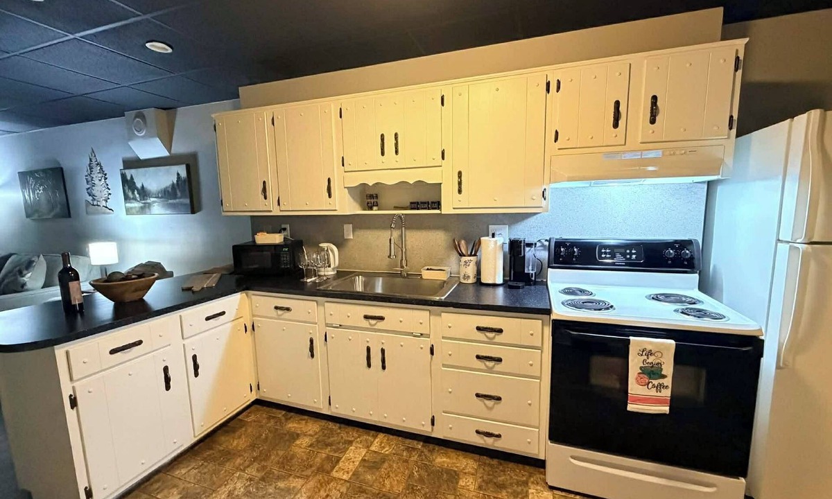 Shepherdsville Apartment | Marvelous 1-bedroom apartment with AC in Shepherdsville
