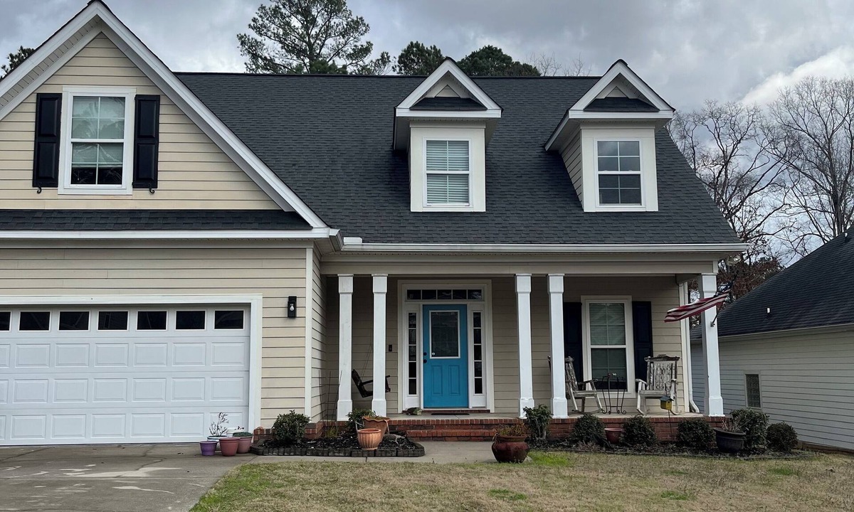 Riverwood Plantation House | MASTER'S READY! 4 bm, 2.5 bath with lg hot tub and lg fenced back yard