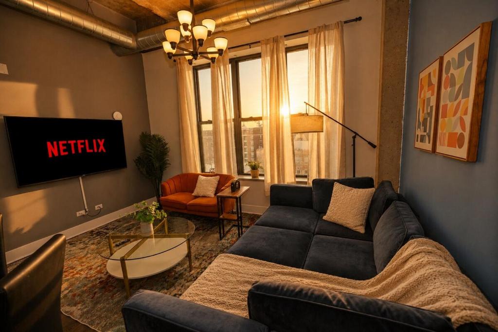 Near South Side Apartment | McCormick Place Modern 2BR Loft in Downtown Chicago Michigan Avenue with Optional Parking Near Soldier Field