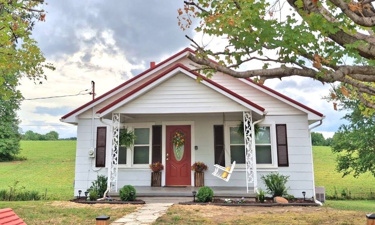 Sparta Cottage | Meadow View Cottage