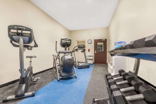 Perry Hotel | Microtel Inn & Suites by Wyndham Perry