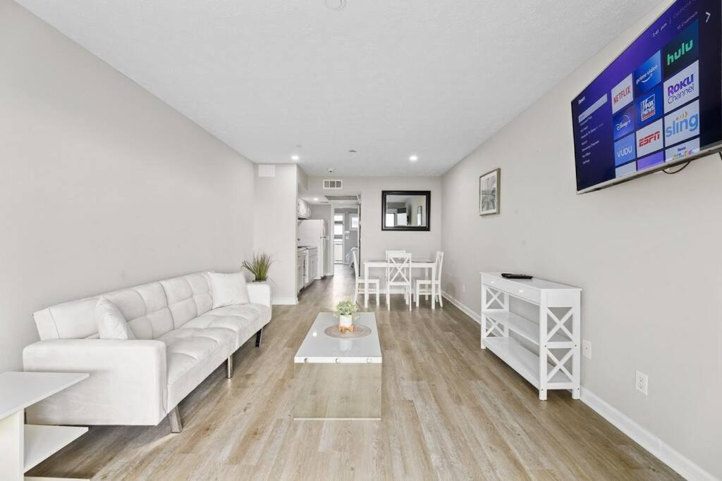 Myrtle Beach House | Modern 1 BR with fantastic Ocean Views