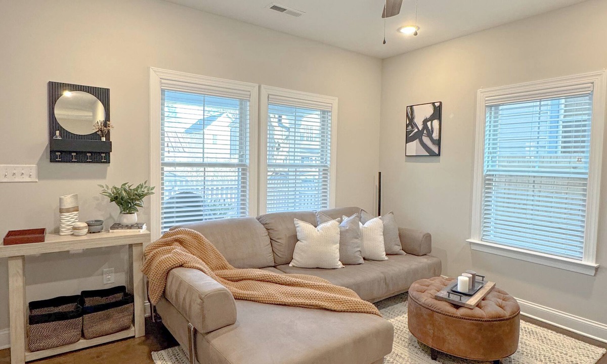 Mosby House | Modern 3BR 2.5BA Gated Home Near VCU & Downtown