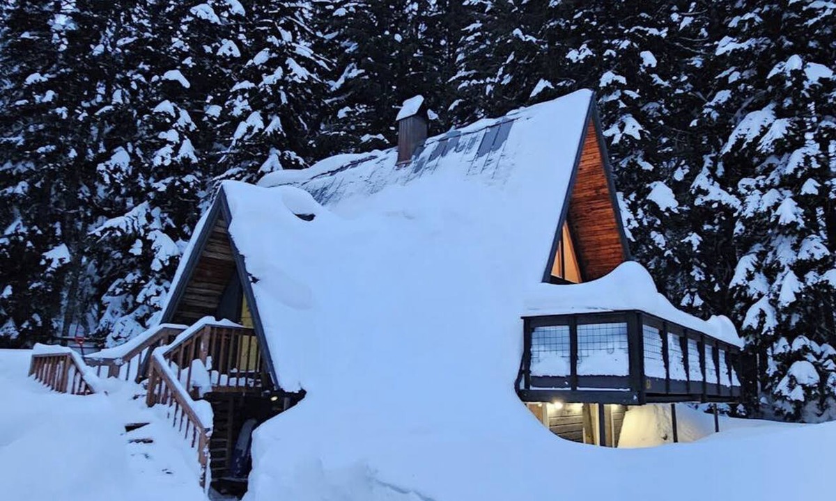 Hyak Cabin | Modern A-frame 2BR near lake & lifts with firepit