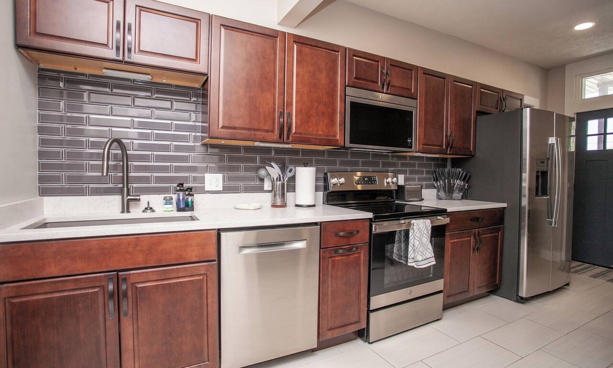 Bloomington Apartment | Modern Luxury Stay near ISU & Downtown