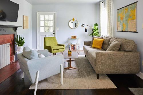 Crestwood South House | Modern, Pet-Friendly Retreat, Named Best BnB in Bham