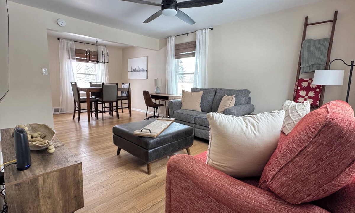 Oak Creek House | Monthly Discount! Comfy 3BR Close to Everything!