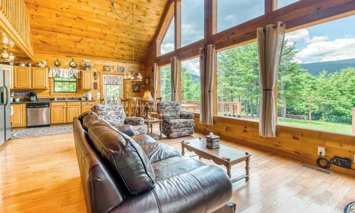 Sautee Nacoochee Cabin | Moonlight Summit Cabin
