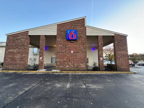 Greensboro Hotel | Motel 6-Greensboro, NC - Airport